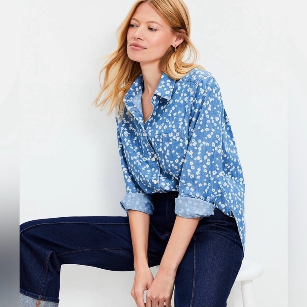 LOFT Bloom Blue Floral Chambray Button-Down Shirt Size S